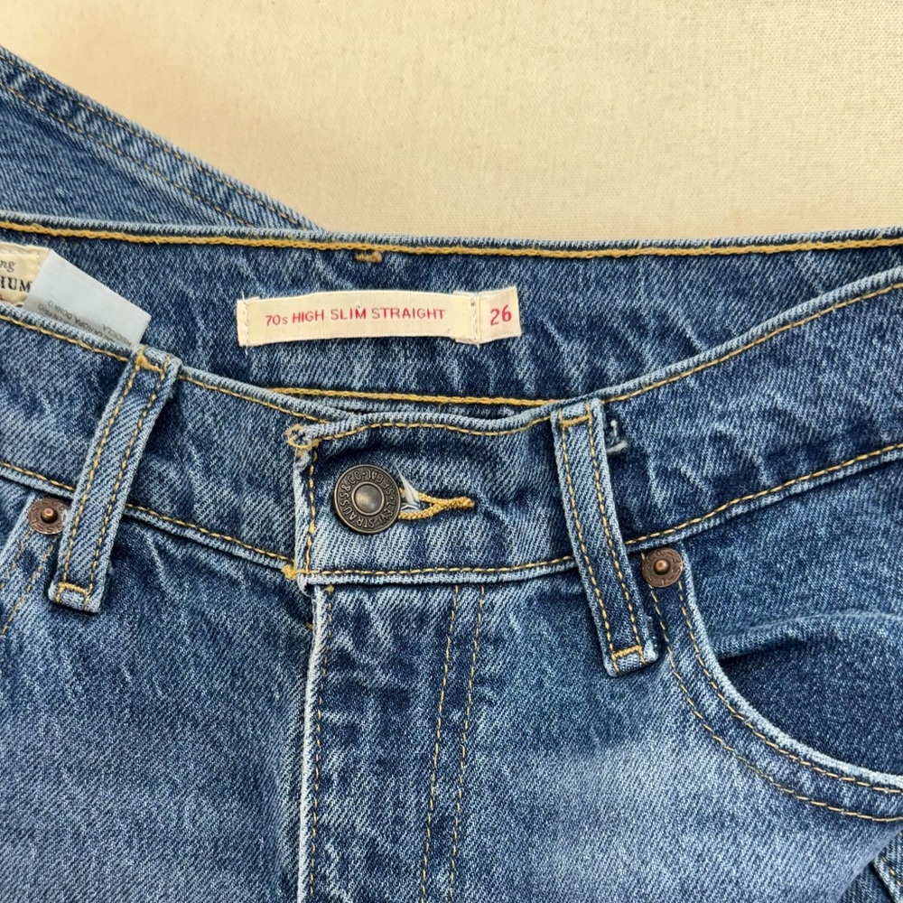 Levi's Light Blue Women's Jeans size 26 - Picture 3 of 7